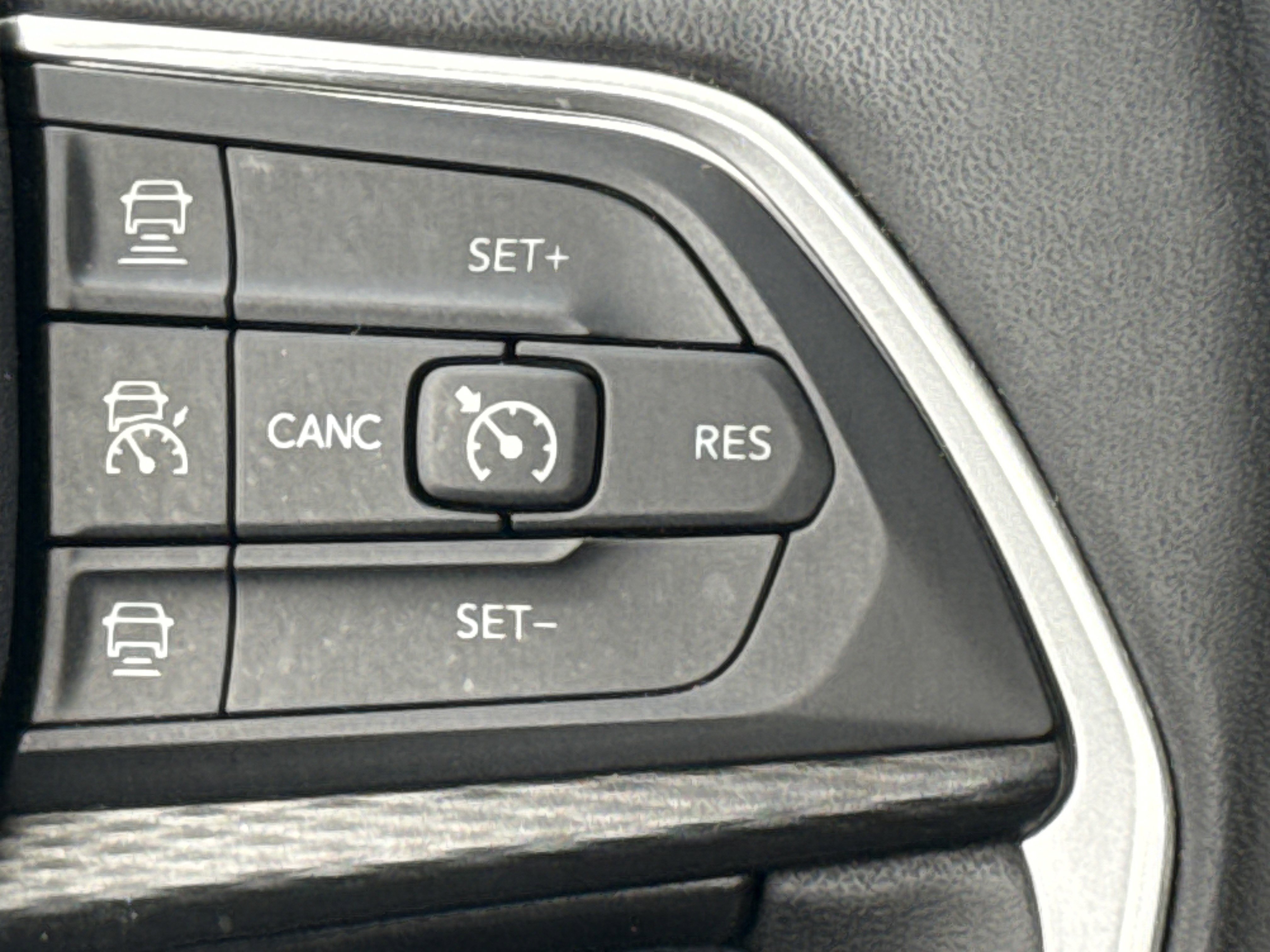 Used 2023 Jeep Grand Cherokee Laredo X w/ Luxury Tech Group I image 19