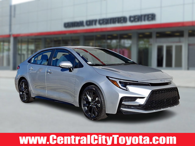 Certified 2026 Toyota Corolla SE FWD image 1