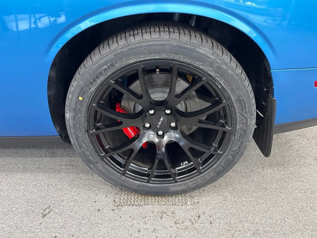 Used 2016 Dodge Challenger SRT Hellcat RWD image 8