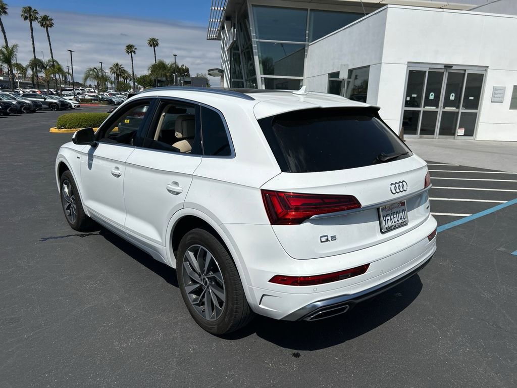 Used 2023 Audi Q5 2.0T Premium w/ Convenience Package AWD/4WD image 4
