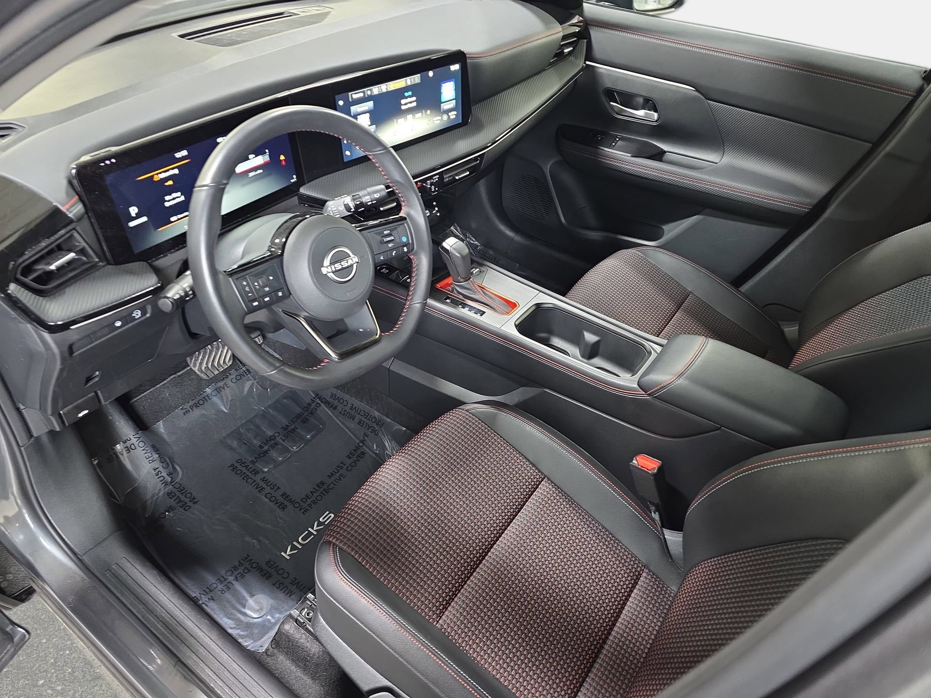 Used 2025 Nissan Kicks SR FWD image 15