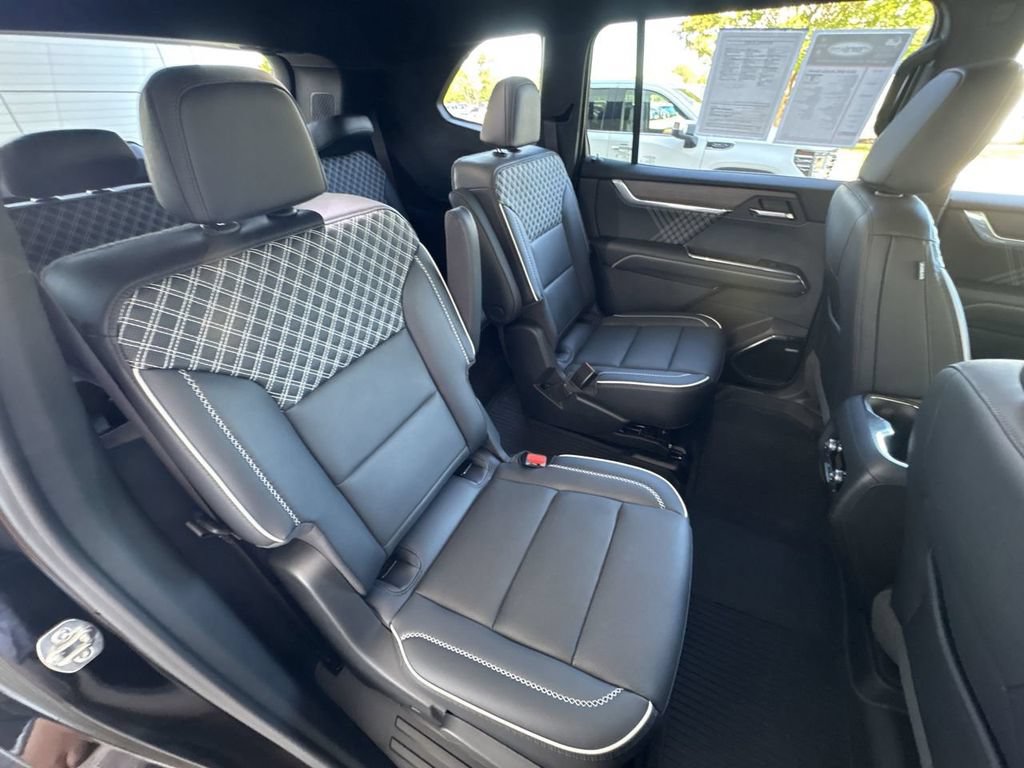 Certified 2024 GMC Acadia Denali w/ LPO, Floor Liner Package AWD/4WD image 27