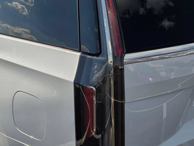 Certified 2023 Cadillac Escalade Premium Luxury w/ Performance Package AWD/4WD image 11