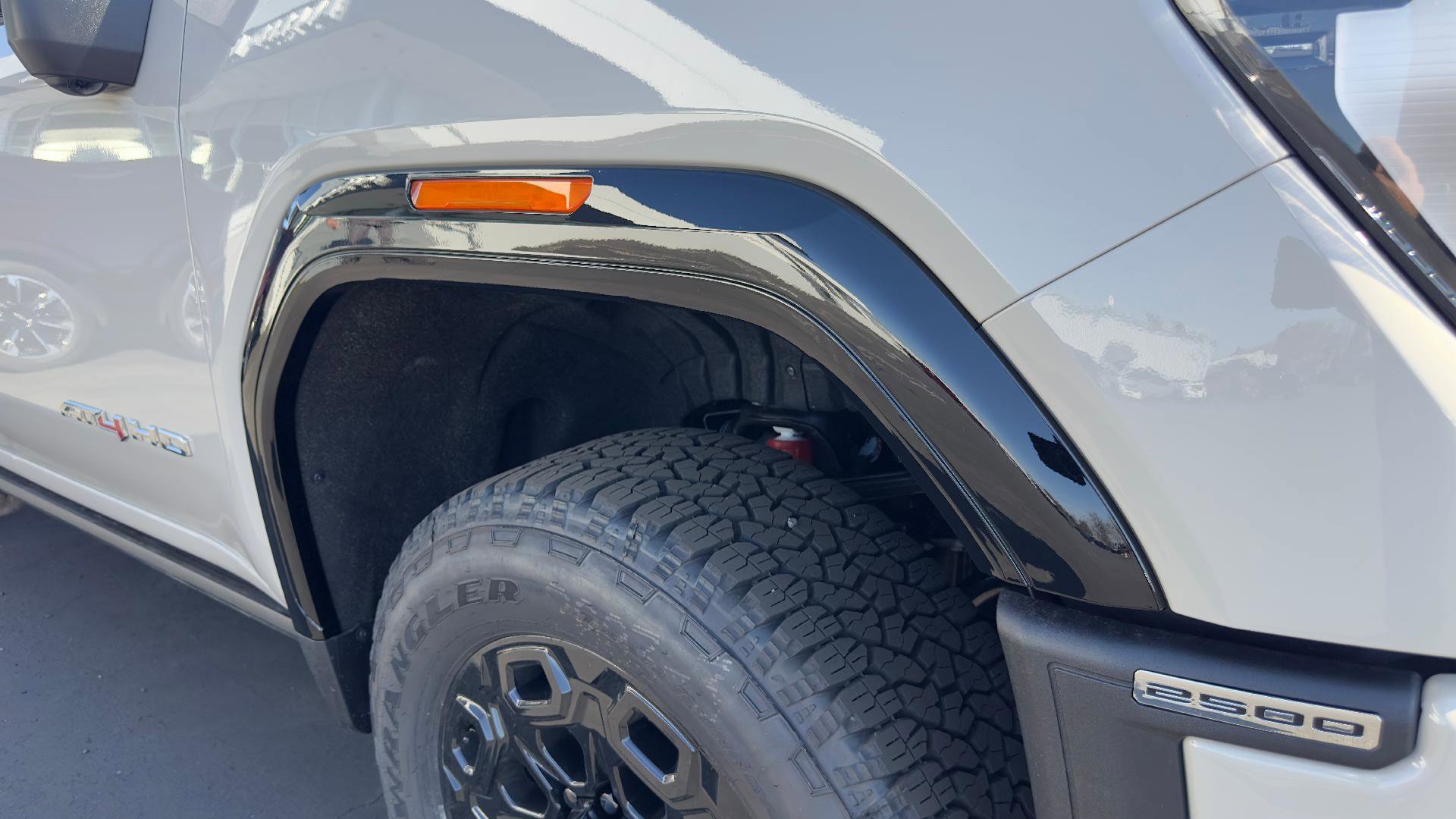 New 2026 GMC Sierra 2500 AT4 w/ AT4 Premium Plus Package image 22