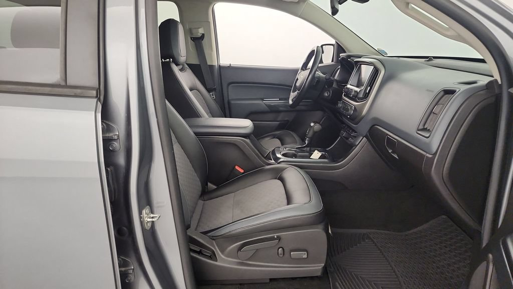 Used 2018 Chevrolet Colorado Z71 AWD/4WD image 26