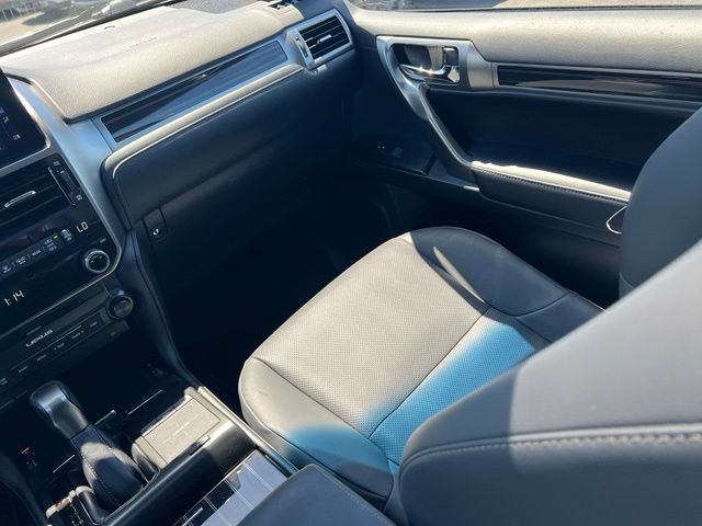 Used 2023 Lexus GX 460 Premium w/ Premium Package AWD/4WD image 13
