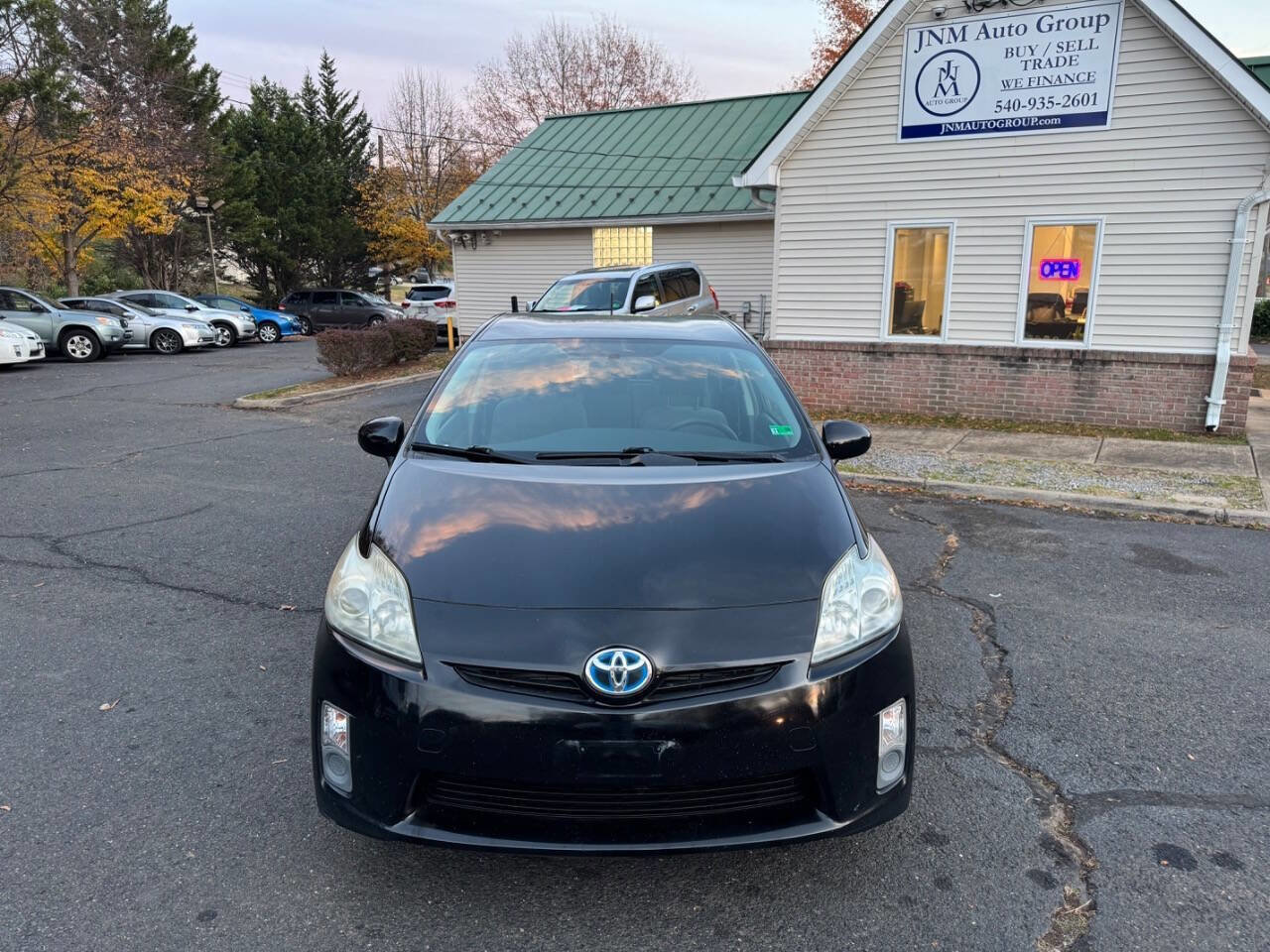 Used 2010 Toyota Prius Three image 2