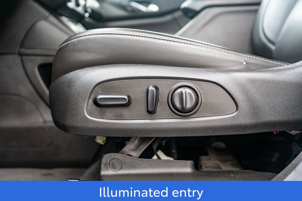 Used 2023 GMC Acadia SLT image 21