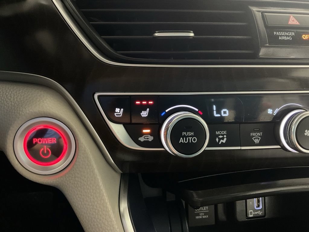 Used 2020 Honda Accord Touring image 4