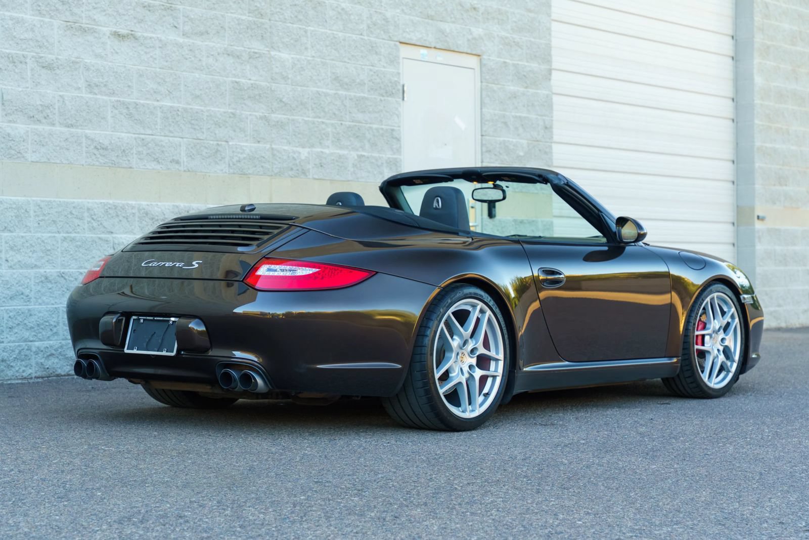 Used 2010 Porsche 911 Carrera S RWD image 4