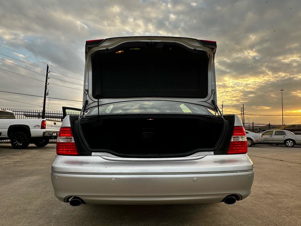 Used 2004 Lexus LS 430 w/ Premium Pkg RWD image 84