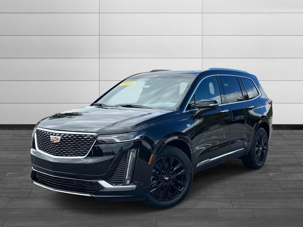 New 2025 Cadillac XT6 Luxury image 1