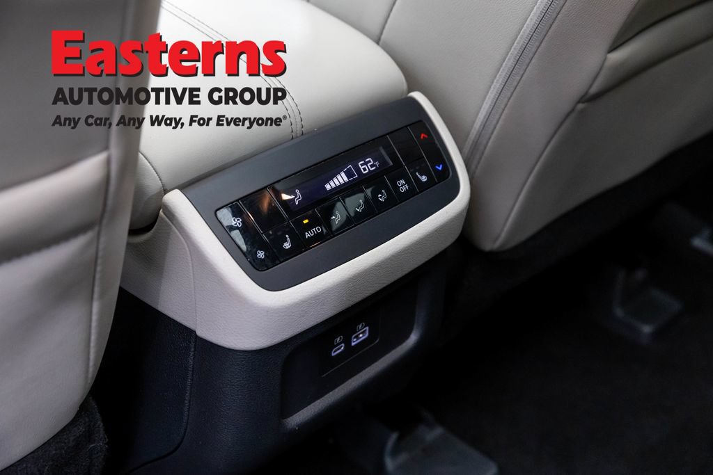 Used 2023 Nissan Pathfinder SL w/ SL Premium Package AWD/4WD image 23