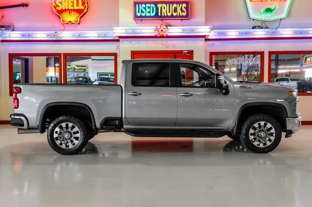 Used 2024 Chevrolet Silverado 2500 LT AWD/4WD image 10
