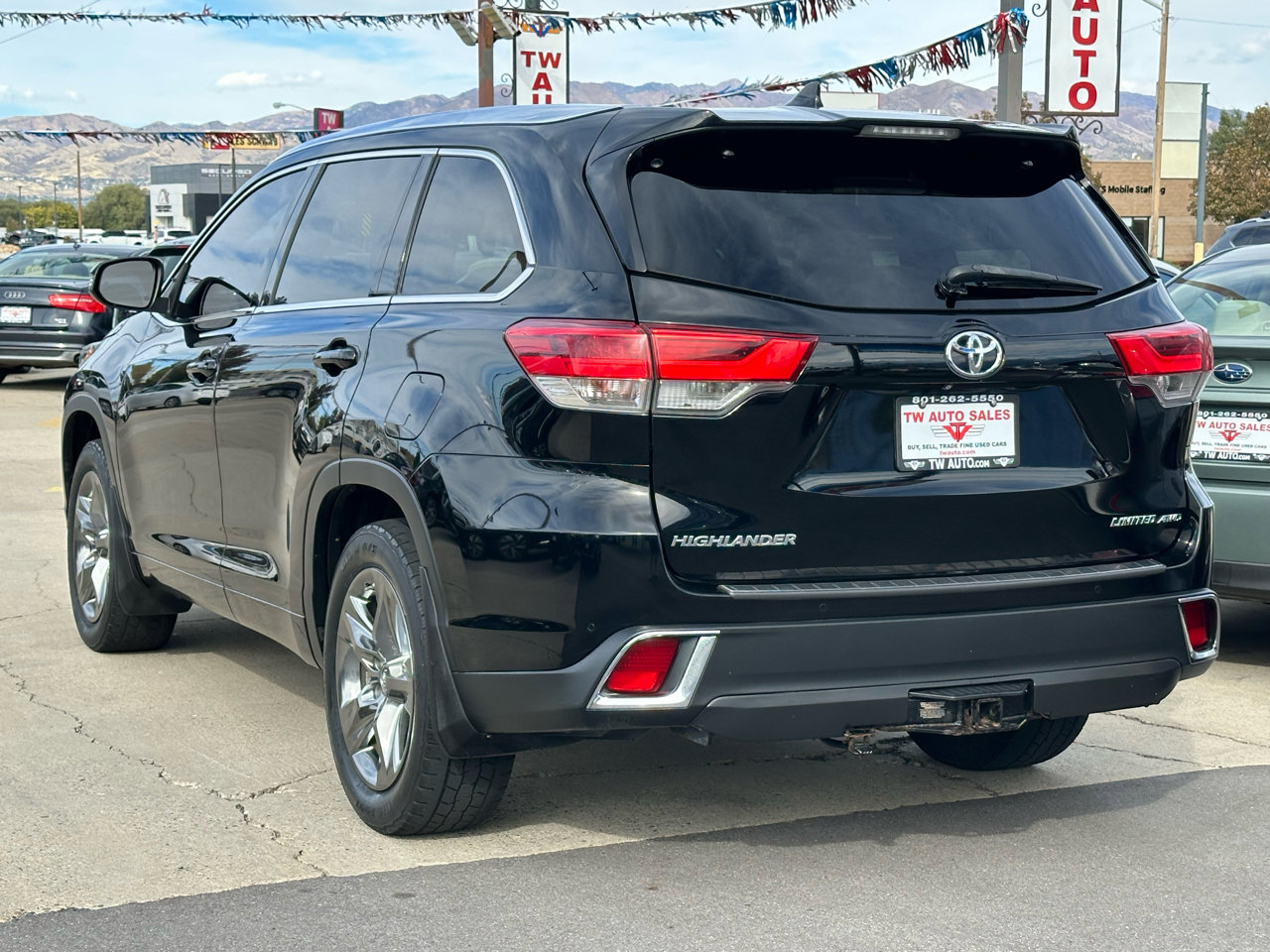 Used 2017 Toyota Highlander Limited image 7