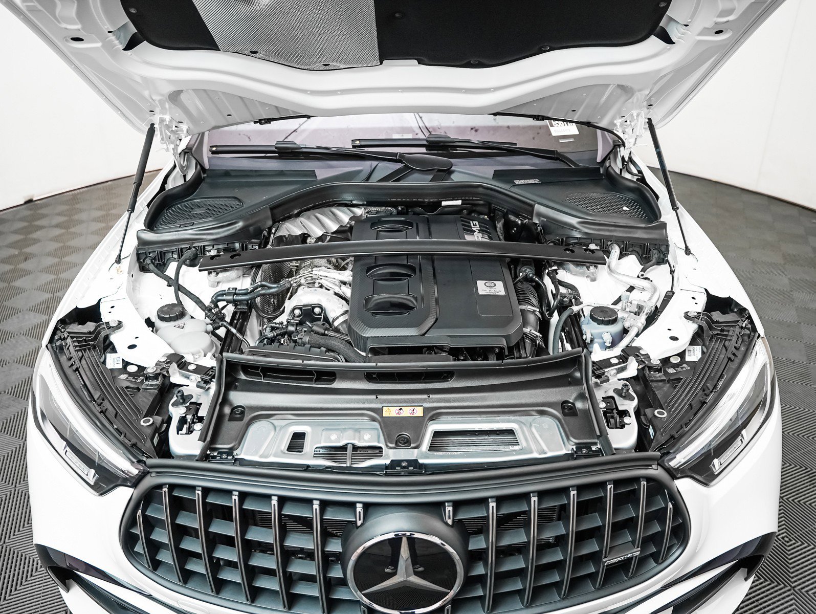 New 2026 Mercedes-Benz GLC 43 AMG 4MATIC image 4