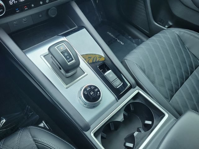 Used 2024 Mitsubishi Outlander SEL FWD image 34