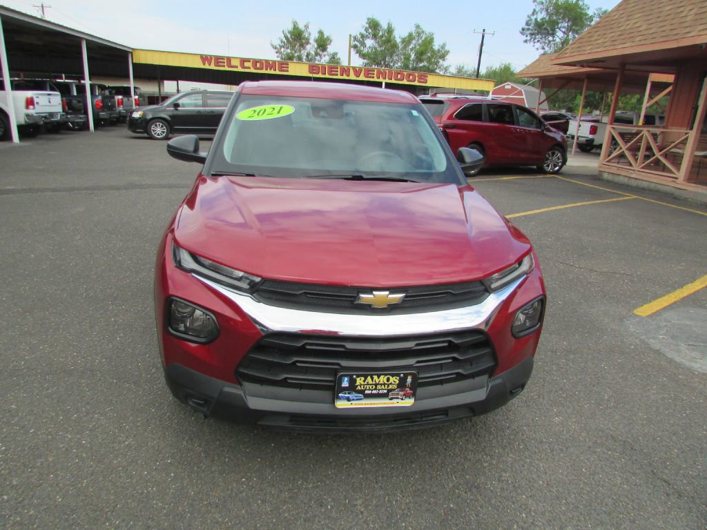 Used 2021 Chevrolet TrailBlazer LS image 2