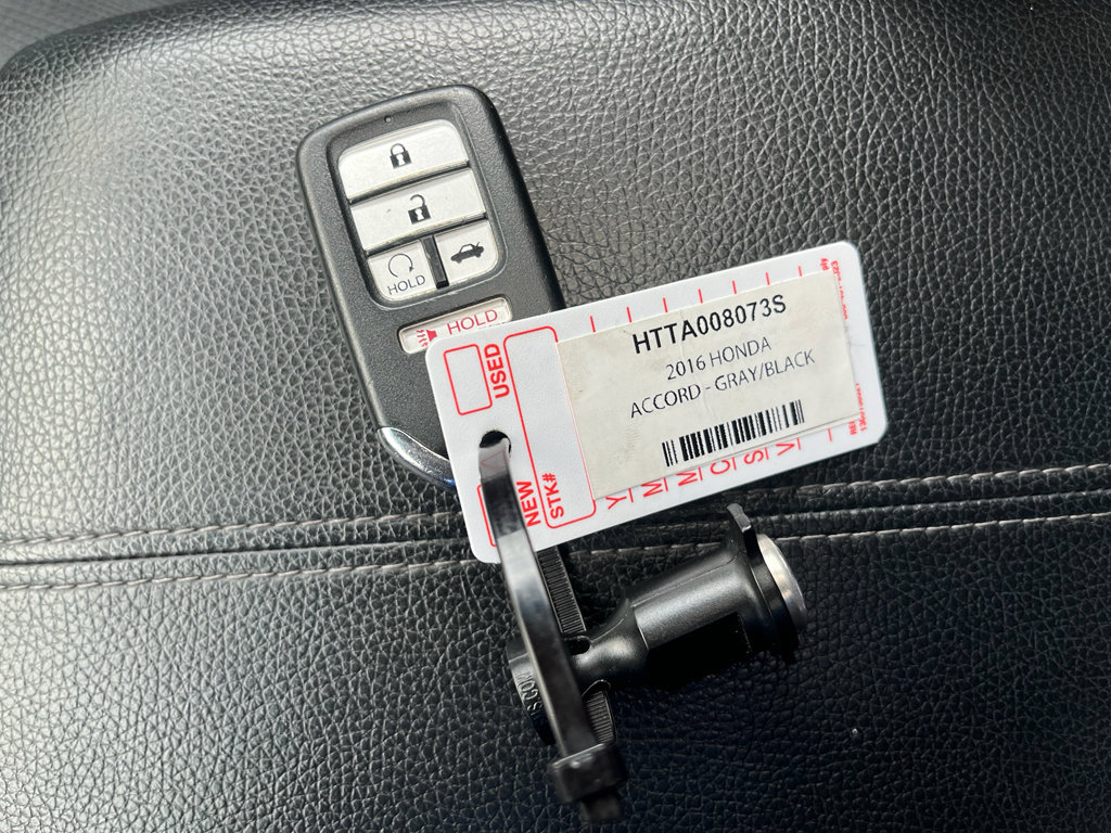 Used 2016 Honda Accord EX image 26
