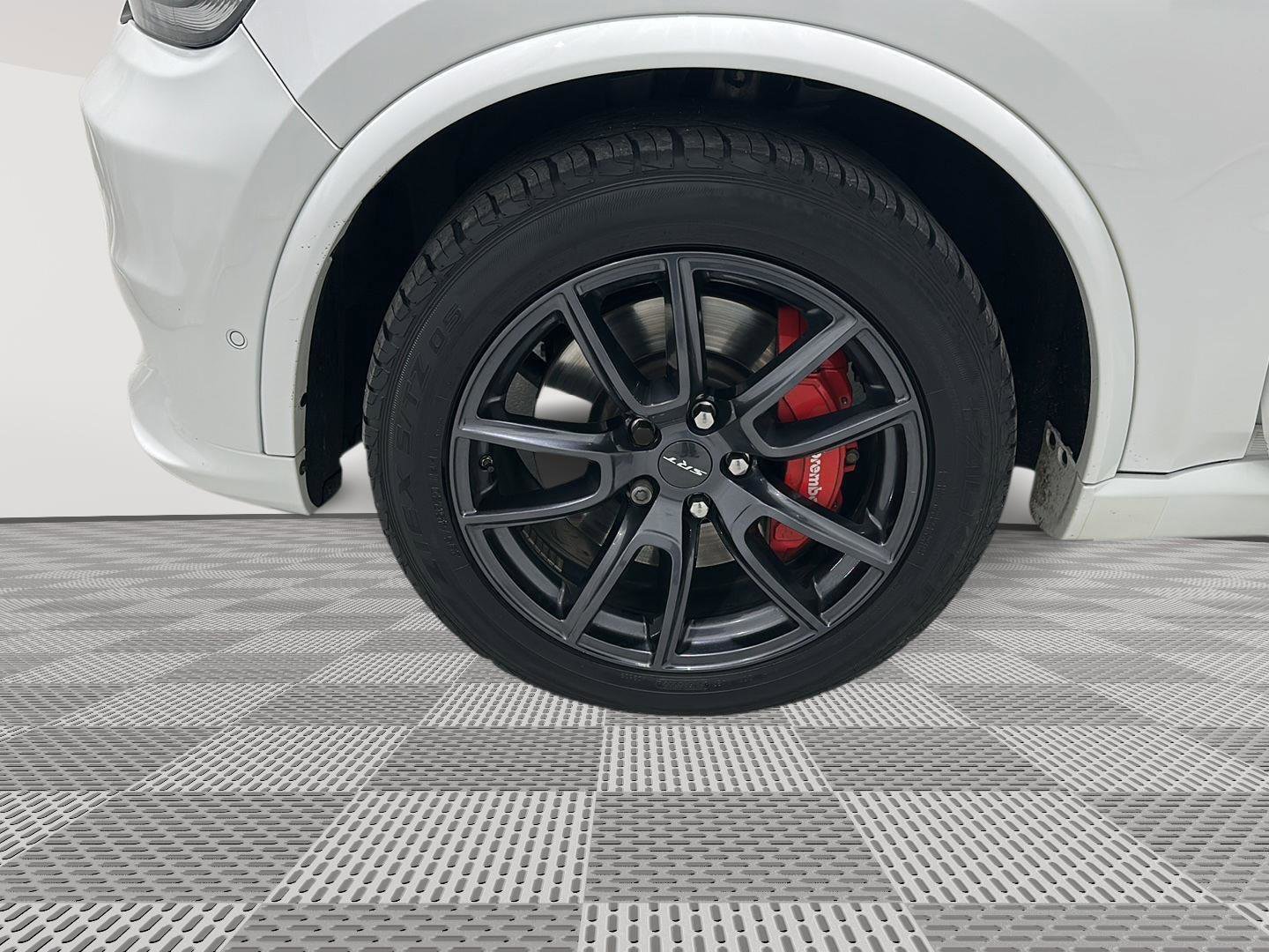 Used 2018 Dodge Durango SRT w/ SRT Interior Appearance Group image 31