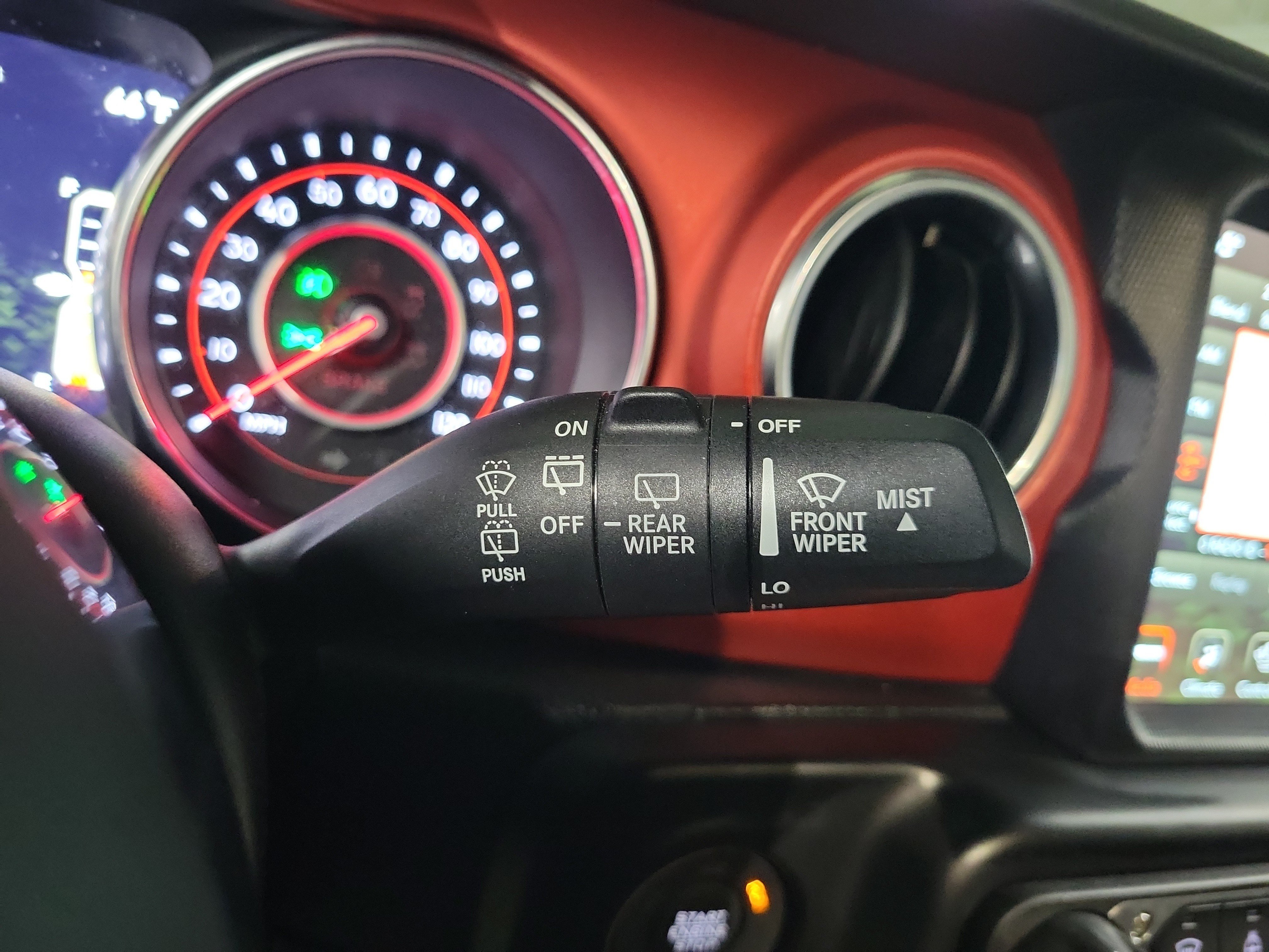 Used 2020 Jeep Wrangler Unlimited Rubicon AWD/4WD image 28