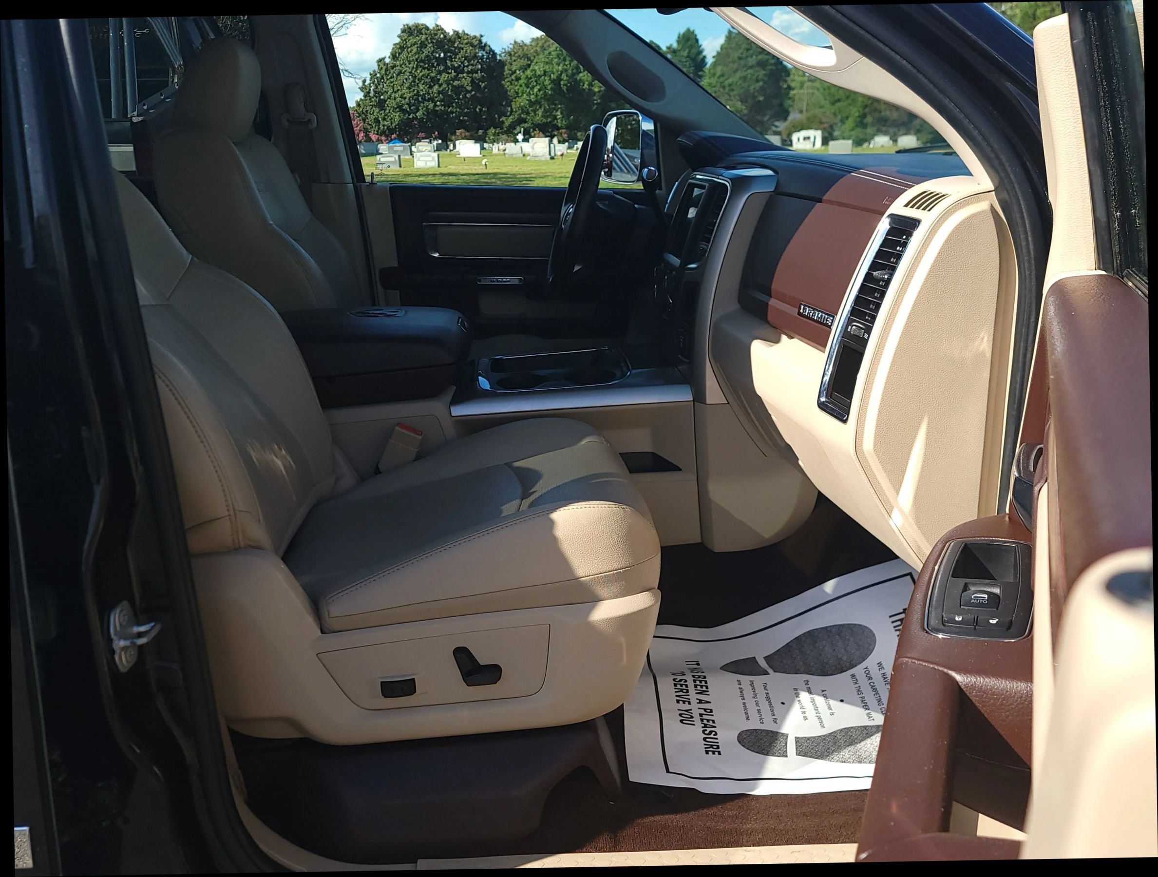 Used 2016 RAM 2500 Laramie RWD image 10