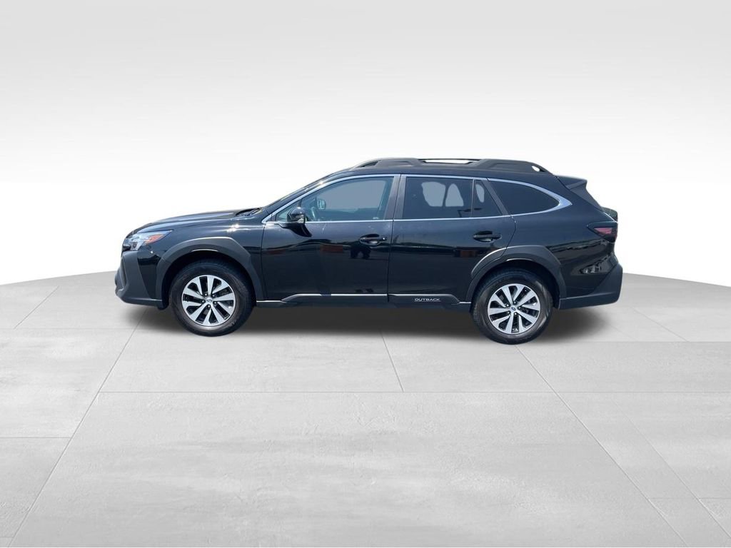 Used 2025 Subaru Outback Premium AWD/4WD image 14