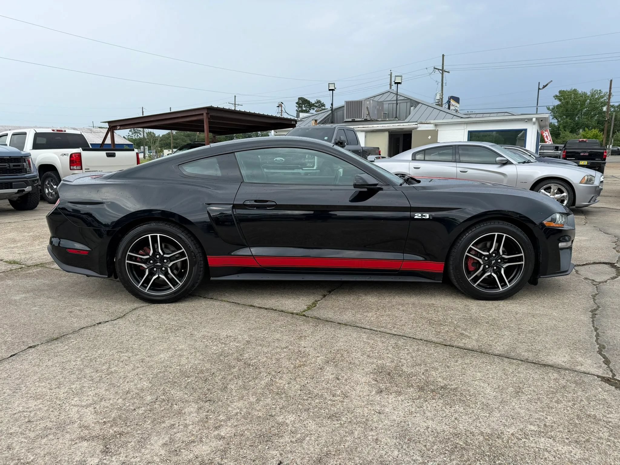 Used 2019 Ford Mustang Coupe w/ Equipment Group 101A RWD image 7