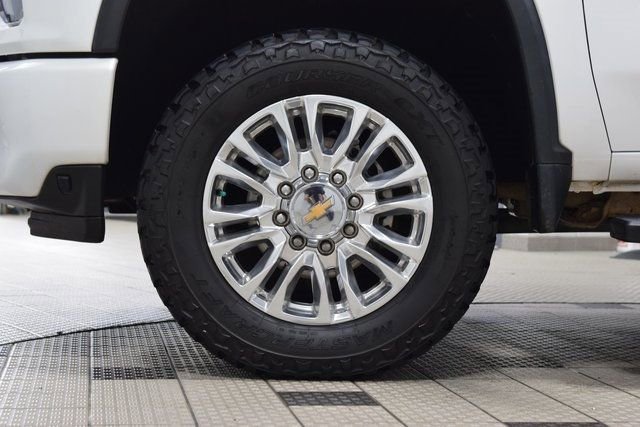 Used 2022 Chevrolet Silverado 2500 High Country w/ Safety Package II image 20