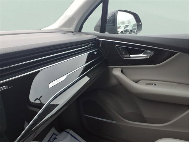 Used 2021 Audi Q7 3.0T Premium Plus w/ Premium Plus Package image 23