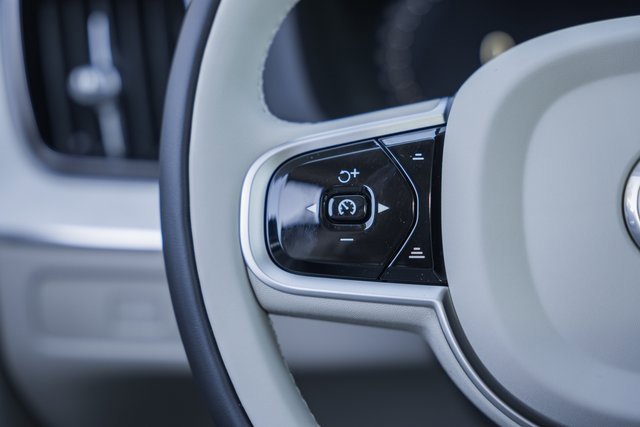 New 2026 Volvo XC60 B5 Ultra w/ Protection Package Premier image 30