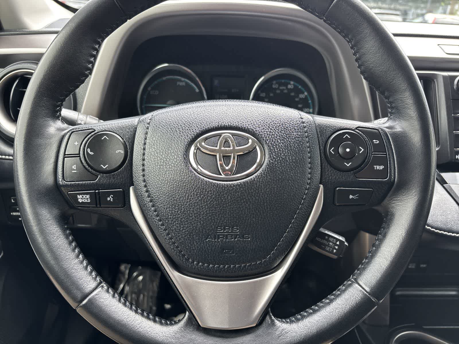 Used 2017 Toyota RAV4 XLE w/ All Weather Liner Package AWD/4WD image 11