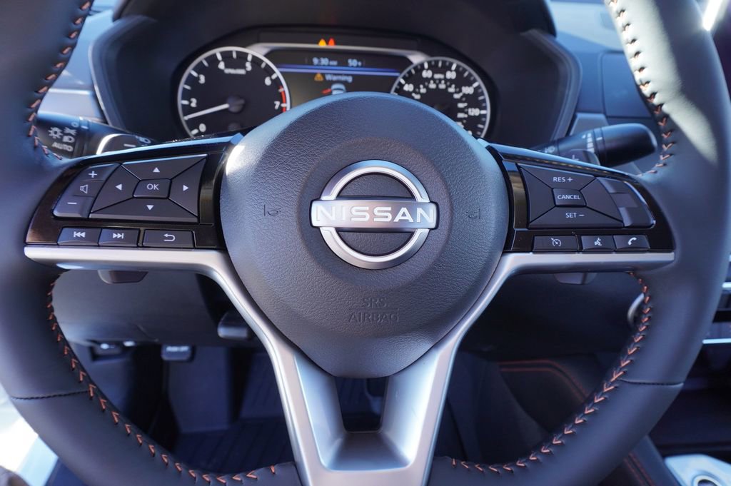 Certified 2025 Nissan Altima 2.5 SR image 17