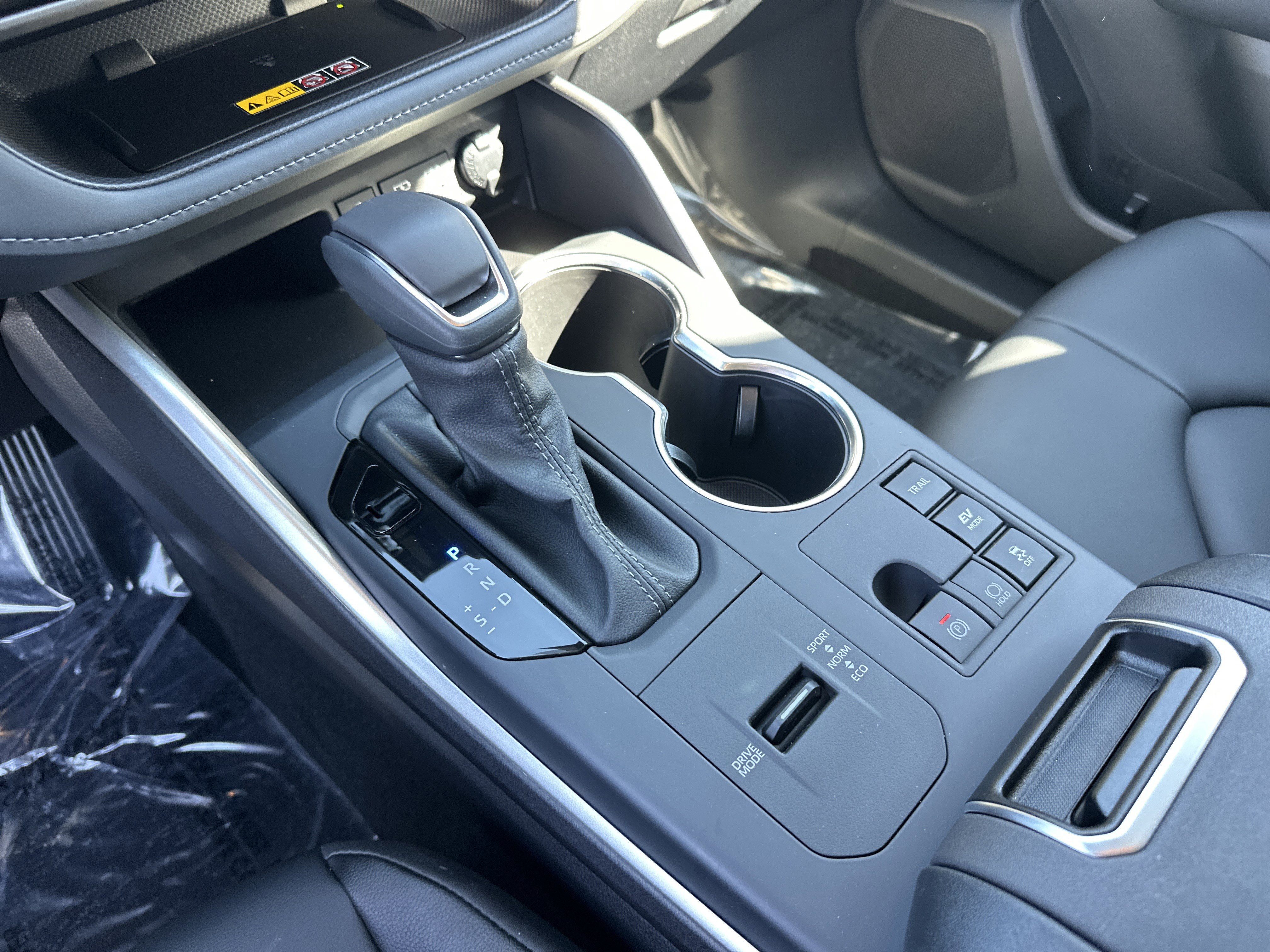 Certified 2026 Toyota Highlander XLE image 26