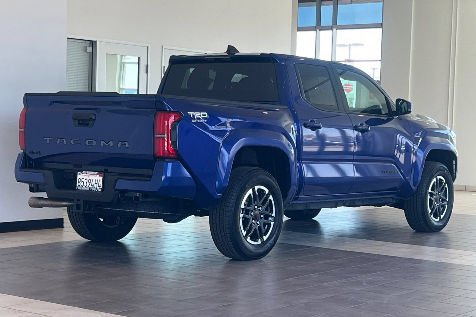 Certified 2025 Toyota Tacoma TRD Sport AWD/4WD image 4