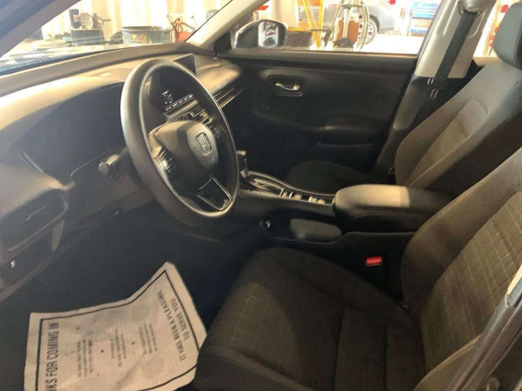 Used 2023 Honda HR-V LX image 28