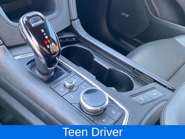 Certified 2022 Cadillac XT5 Premium Luxury image 11