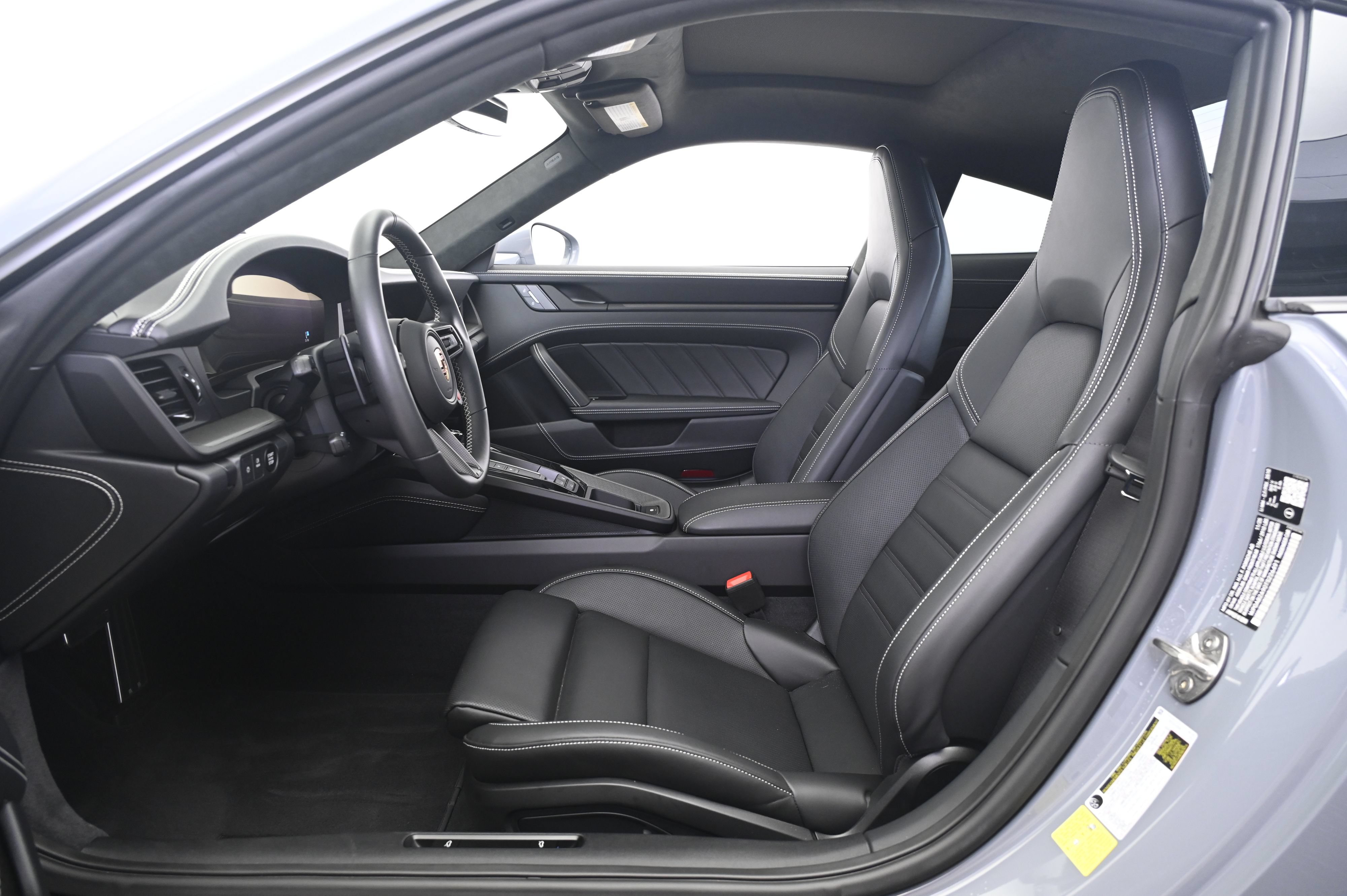 Certified 2026 Porsche 911 Carrera GTS RWD image 25