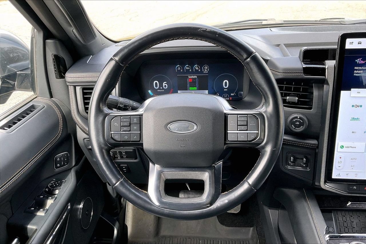 Used 2022 Ford Expedition Platinum AWD/4WD image 10