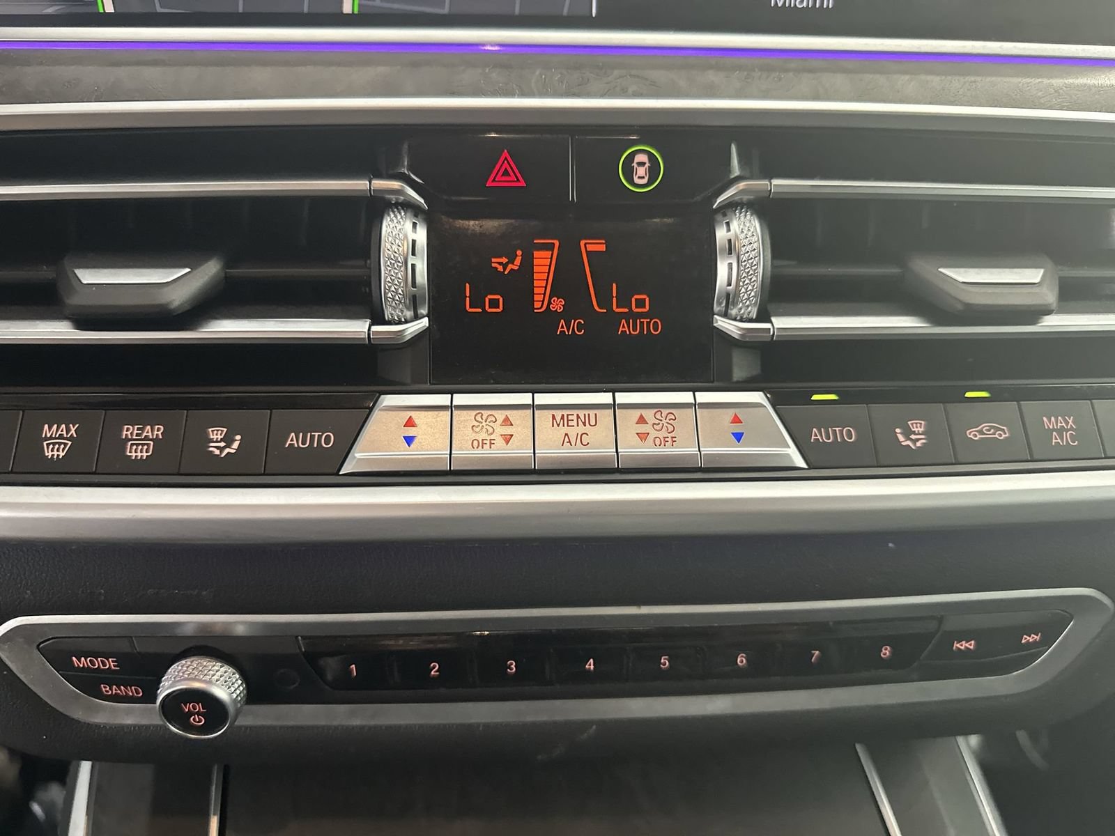 Used 2022 BMW X5 xDrive40i w/ Premium Package AWD/4WD image 19