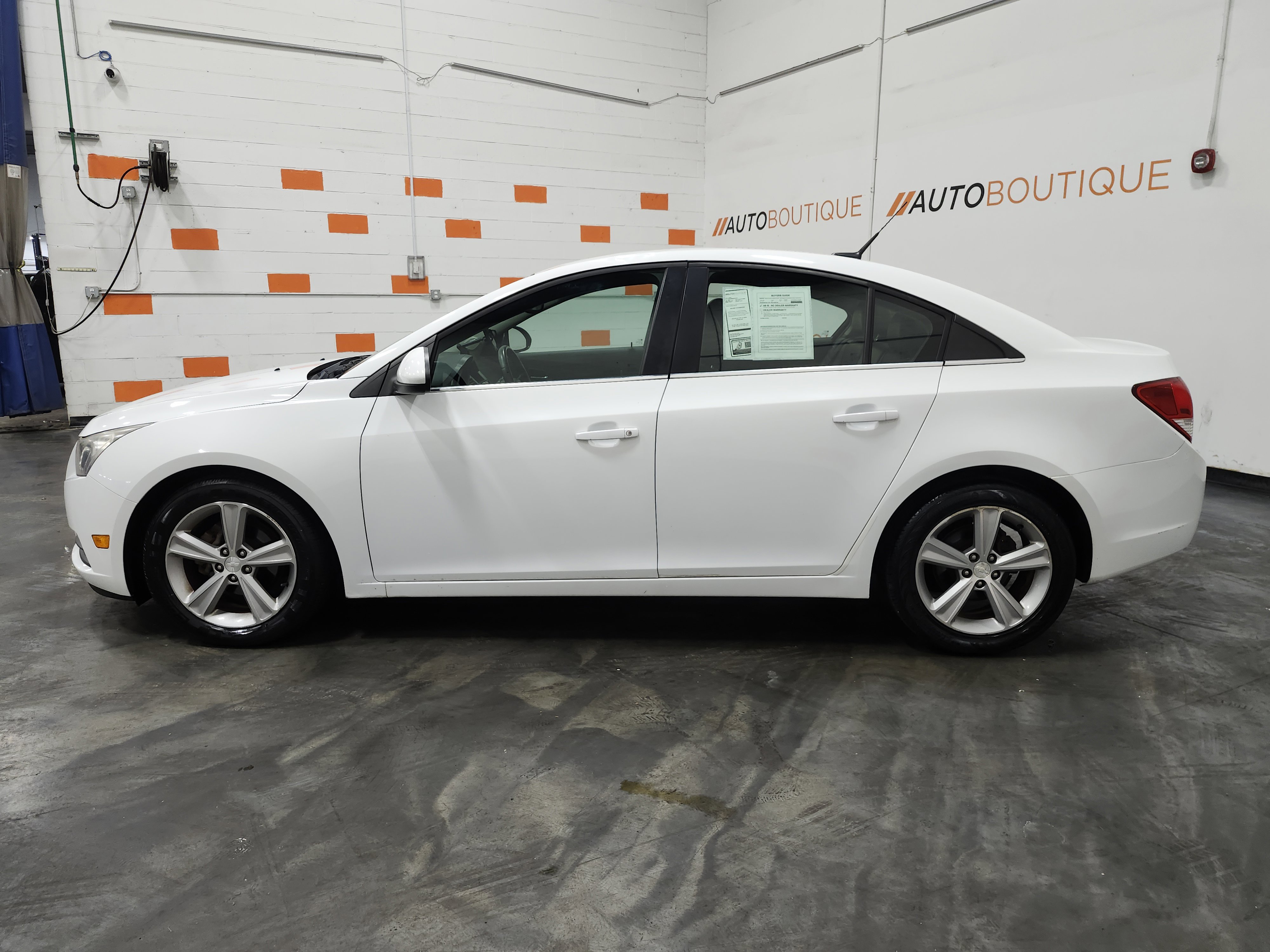 Used 2013 Chevrolet Cruze LT image 11