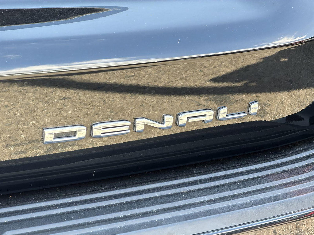 Used 2021 GMC Yukon Denali w/ Denali Ultimate Package RWD image 31