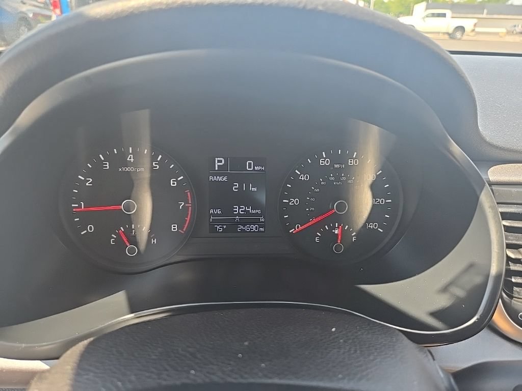 Used 2022 Kia Rio LX FWD image 16