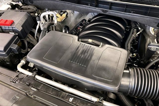 Used 2023 GMC Yukon Denali Ultimate AWD/4WD image 32