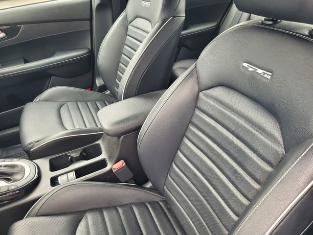 Used 2023 Kia Forte GT-Line w/ GT-Line Premium Package FWD image 11