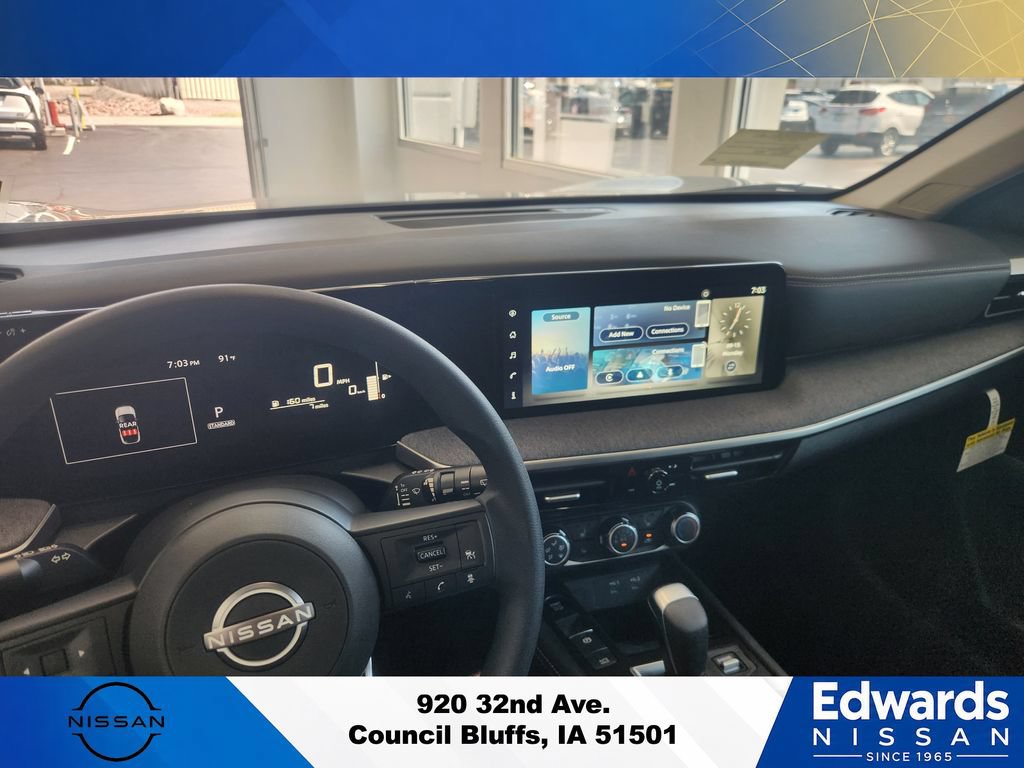 New 2025 Nissan Kicks SV w/ SV Premium Package AWD/4WD image 21
