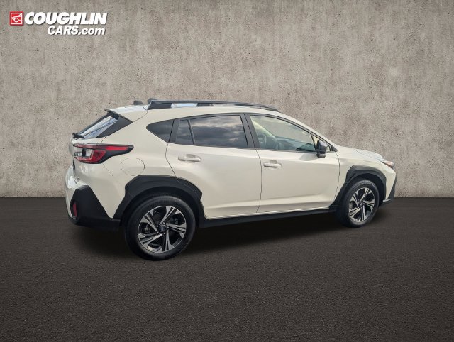 Used 2025 Subaru Crosstrek 2.5i Premium AWD/4WD image 8