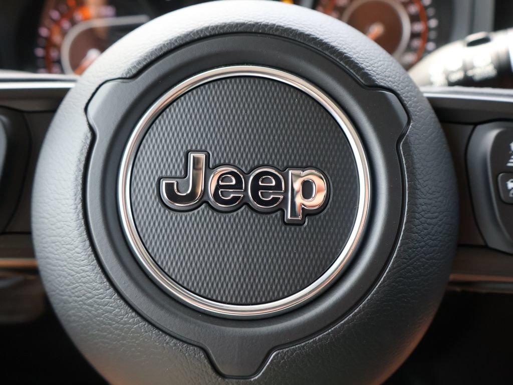 New 2026 Jeep Wrangler Unlimited Rubicon w/ Xtreme 35 Tire Package AWD/4WD image 26