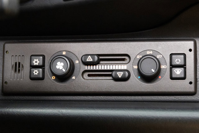 Used 1995 Porsche 911 Carrera image 69