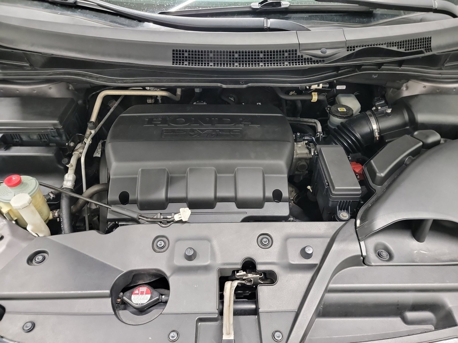 Used 2016 Honda Odyssey Touring Elite image 25